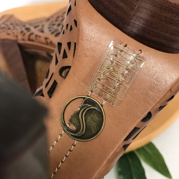 Mea Shadow Laser Cut Peep Toe Heeled Booties - Picture 8 of 9